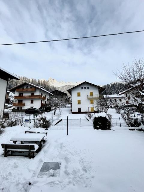 Suite Dolomiti Appartamento Falcade Exterior foto